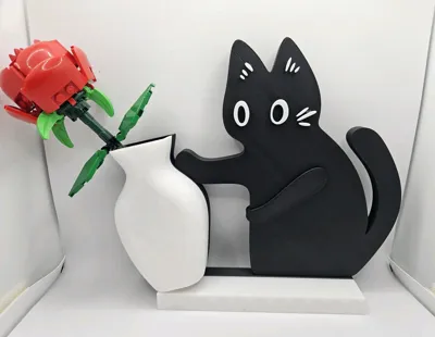 Cat-Tumble Vase