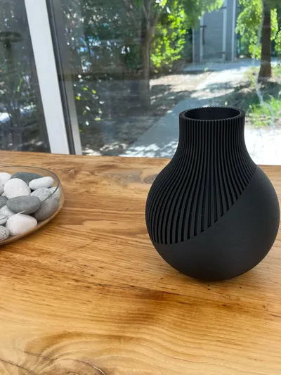Aurai Japandi Vase
