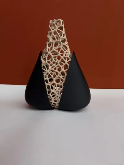 Lattice Bloom Vase