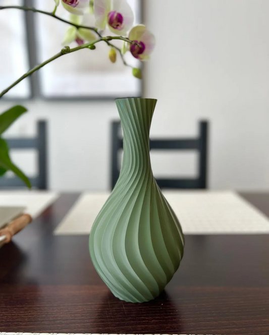 Aura Twist Vase