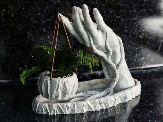 Sky-Cradle Pot