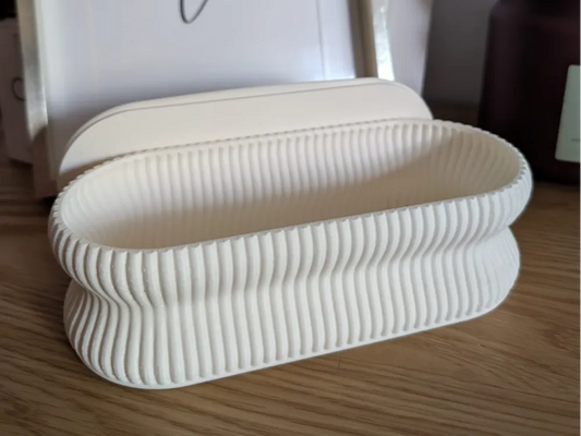 Elegant Wavy Jewelry Box