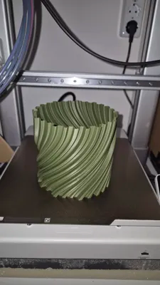 Aurora Swirl Planter