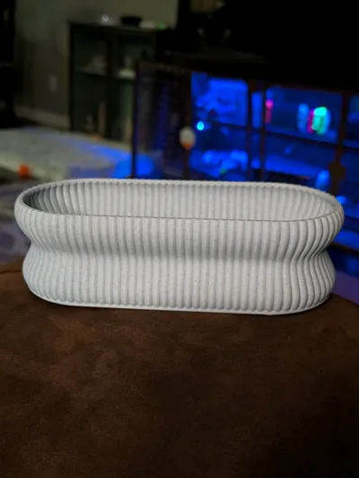 Elegant Wavy Jewelry Box