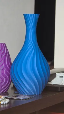 Aura Twist Vase