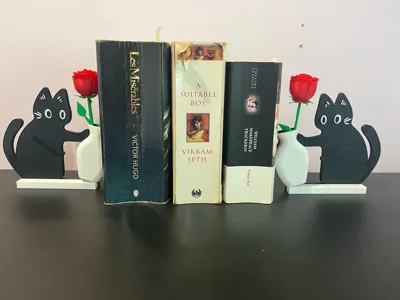 Cat-Tumble Vase
