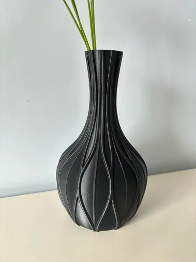 Sylas Ripple Vase
