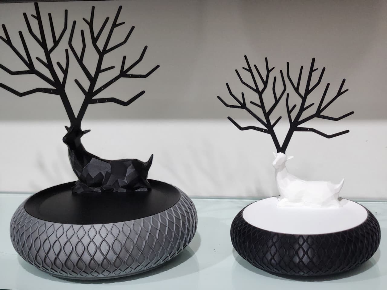 CurvaCrest Jewelry Box